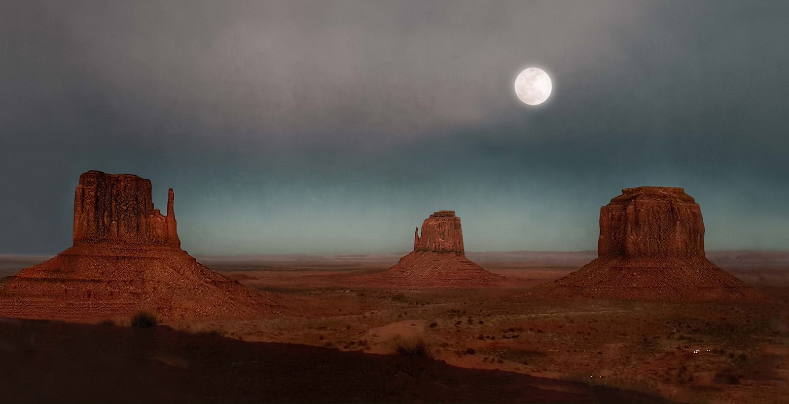 Full Moon over Monument Valley